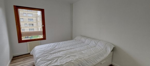 3 bedrooms Apartment in Auxerre, France No. 329725 7