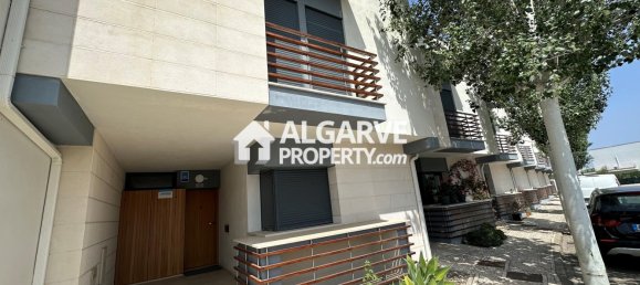 3 Schlafzimmer Villa in Quarteira, Portugal, Nr. 156923 45