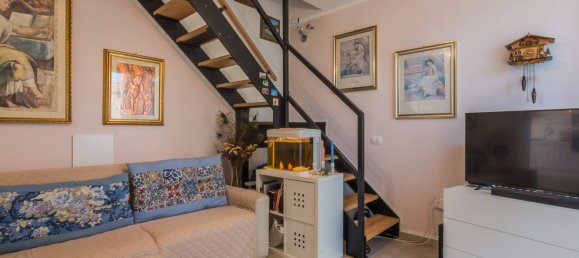 Квартира с 2 спальнями в Пезаро э Урбино, Италия № 122373 5