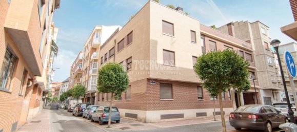 Квартира с 1 спальней в Вальядолид, Испания № 154455 2