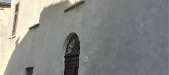 Дом с 11 комнатами в Масса, Италия № 108399 6