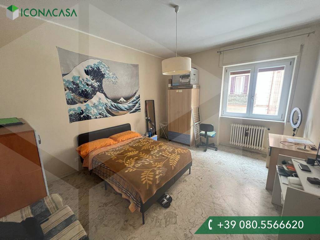 3غرفة شقة في Bari, Italy رقم 18834