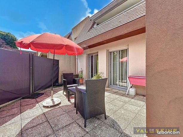 3 bedrooms Apartment in Mont-Saint-Aignan, France No. 315072