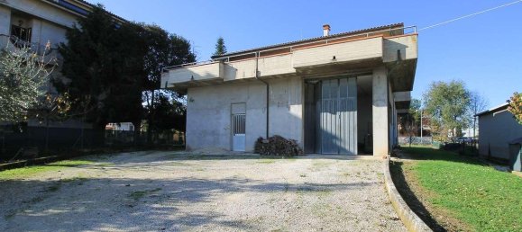 Casa de 5 habitaciónes en Osimo, Italy No. 176360 15