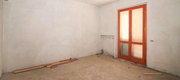 Casa de 5 habitaciónes en Osimo, Italy No. 176360 8