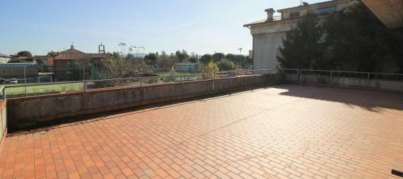 Casa de 5 habitaciónes en Osimo, Italy No. 176360 6