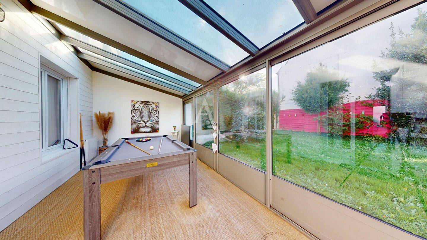 5 bedrooms House in Villeneuve-le-Comte, France No. 175892