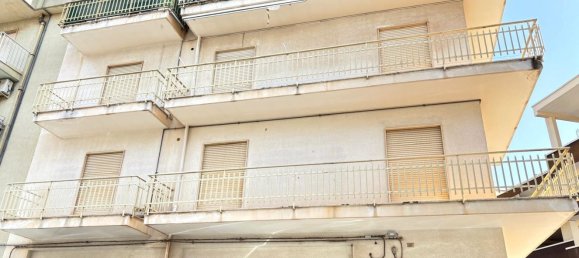 Apartamento de 5 dormitorios en Turi, Italy No. 314532 2