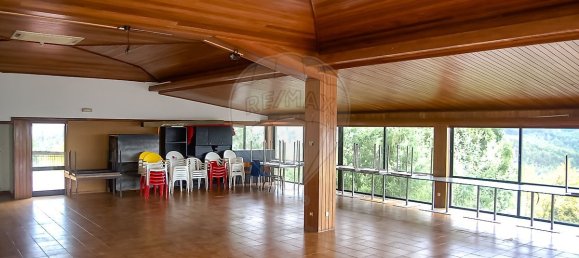 9 bedrooms Building in Oliveira de Azemeis, Portugal No. 63017 18