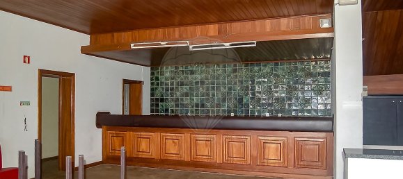 9 bedrooms Building in Oliveira de Azemeis, Portugal No. 63017 4