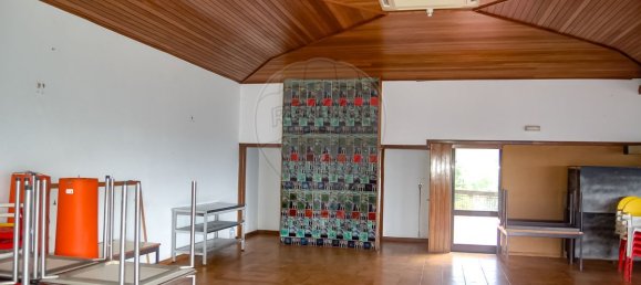 9 bedrooms Building in Oliveira de Azemeis, Portugal No. 63017 19