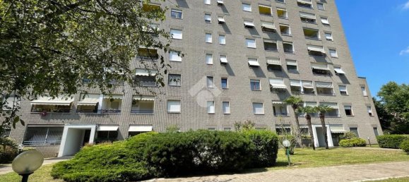 3 rooms Apartment in Monza, Italy No. 288246 11