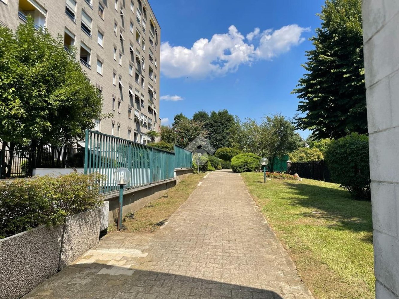 3 rooms Apartment in Monza, Italy No. 288246