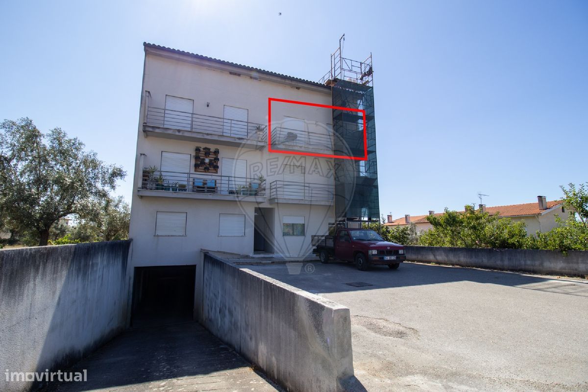 3 bedrooms Duplex in Lousa, Portugal No. 219934