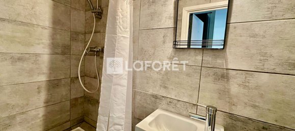 1 bedroom Apartment in Paris, France No. 165929 8