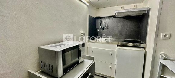 1 bedroom Apartment in Paris, France No. 165929 4