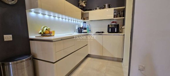 2 bedrooms Maisonette in Saint Paul's Bay, Malta No. 3024 6