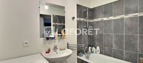 2 bedrooms Apartment in Vitry-sur-Seine, France No. 163860 11