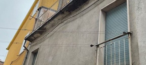 6 rooms House in Riccia, Italy No. 123255 3