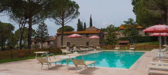 8 rooms House in Tuoro sul Trasimeno, Italy No. 54189 25