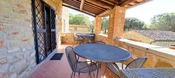 8 rooms House in Tuoro sul Trasimeno, Italy No. 54189 7