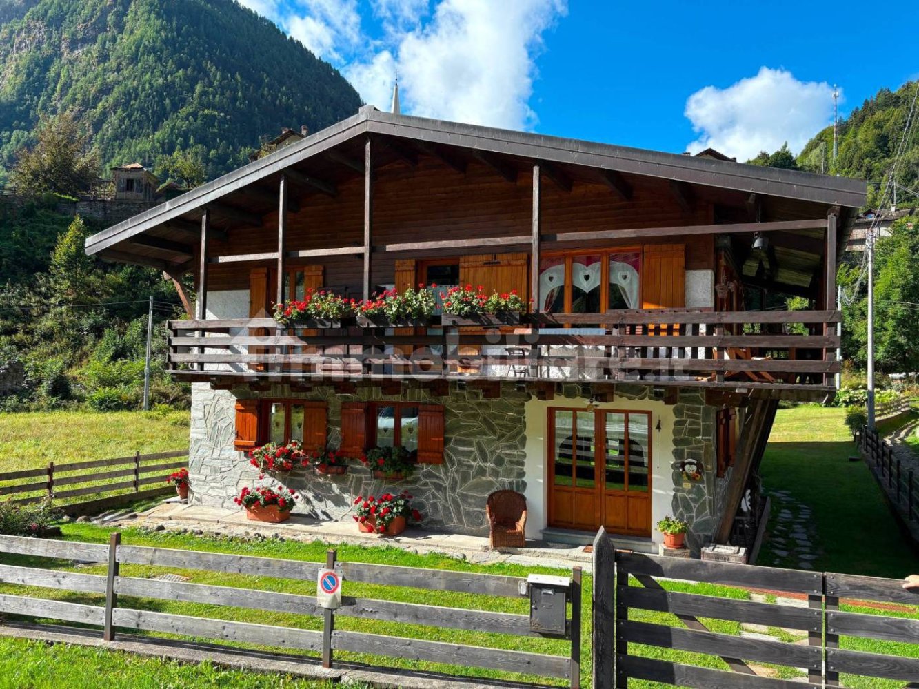 2 bedrooms Apartment in Alagna Valsesia, Italy No. 315093