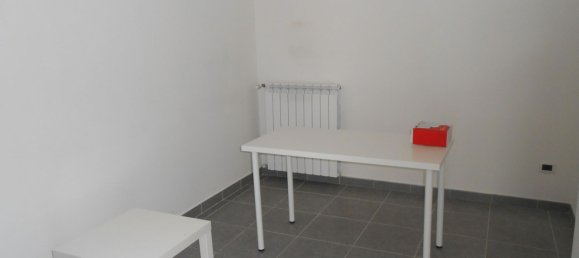 Gewerbliche Immobilie in Avezzano, Italy 82m², Nr. 113456 8