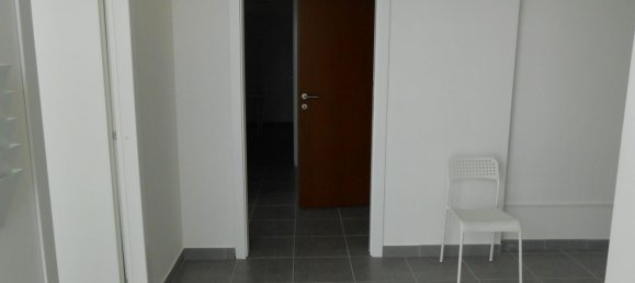 Gewerbliche Immobilie in Avezzano, Italy 82m², Nr. 113456 19