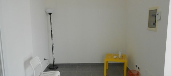 Gewerbliche Immobilie in Avezzano, Italy 82m², Nr. 113456 7