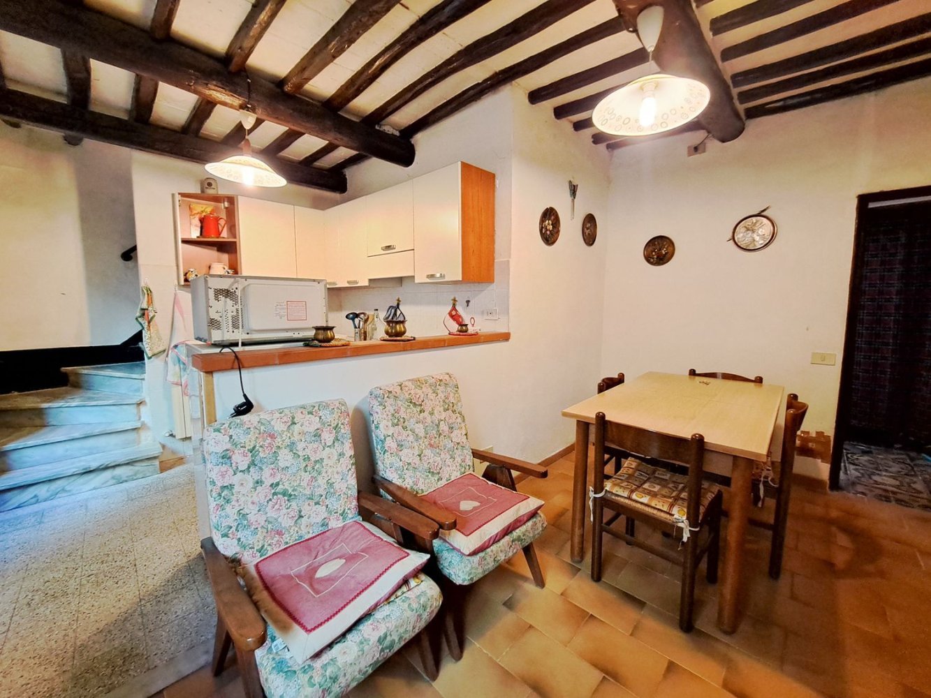 Apartamento de 4 habitaciónes en Lucca, Italy No. 110899