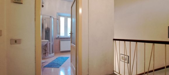 Apartamento de 4 habitaciónes en Lucca, Italy No. 110899 9