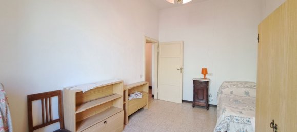 Apartamento de 4 habitaciónes en Lucca, Italy No. 110899 8