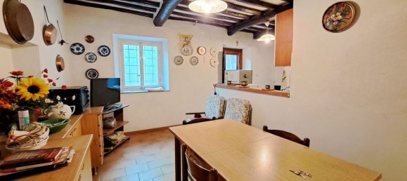 Apartamento de 4 habitaciónes en Lucca, Italy No. 110899 3
