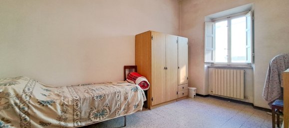 Apartamento de 4 habitaciónes en Lucca, Italy No. 110899 6