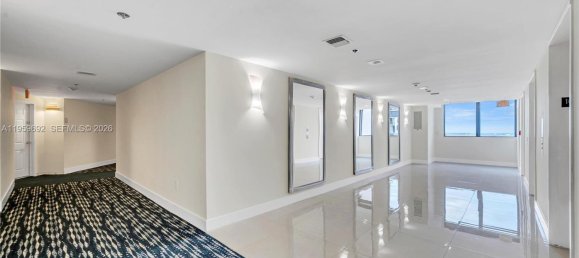  عقار تجاري في Miami, USA 50.17متر مربع رقم 615713 2