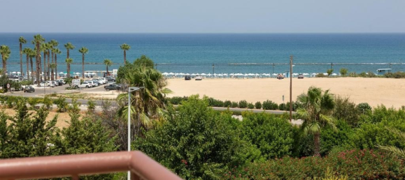 4 bedrooms Villa in Polis, Cyprus No. 82856 8