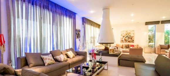 Villa de 7 dormitorios en Nicosia, Cyprus No. 12649 3