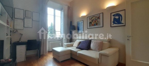 2 bedrooms Apartment in Florence, Italy No. 78440 2