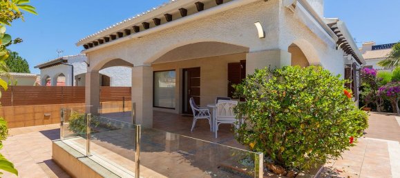 Villa de 4 dormitorios en Alicante, Spain No. 183579 17