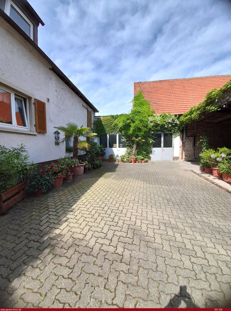 4 rooms Building in Bad Durkheim, Germany No. 117970
