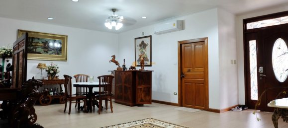 Кафе / ресторан с 3 спальнями в Паттайя, Таиланд № 19465 4