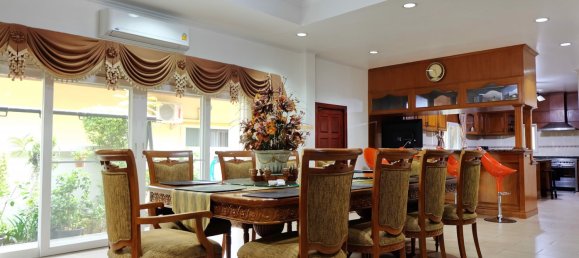 Кафе / ресторан с 3 спальнями в Паттайя, Таиланд № 19465 9