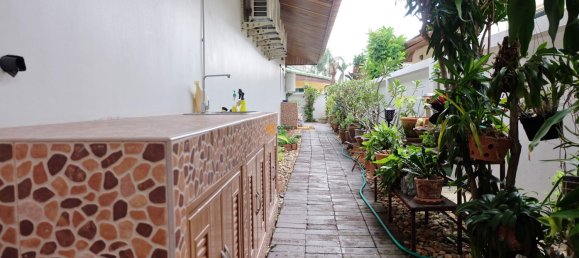 Кафе / ресторан с 3 спальнями в Паттайя, Таиланд № 19465 2