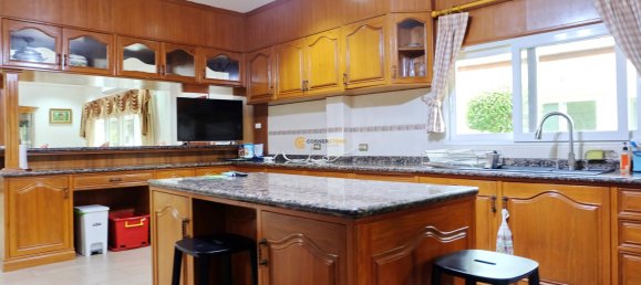 Кафе / ресторан с 3 спальнями в Паттайя, Таиланд № 19465 20