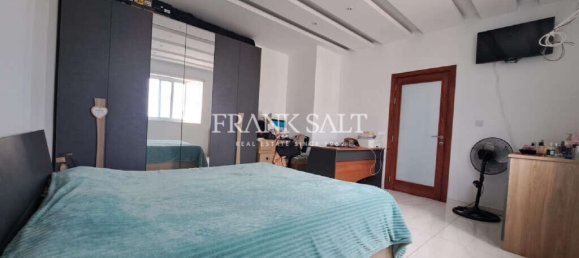 1 bedroom Penthouse in Saint Paul's Bay, Malta No. 2430 6