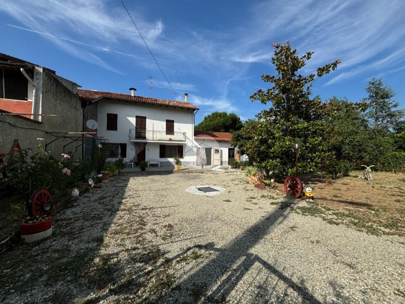 4 rooms House in Bruno, Italy No. 286738