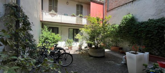 1 room Office in Parma, Italy No. 257644 2