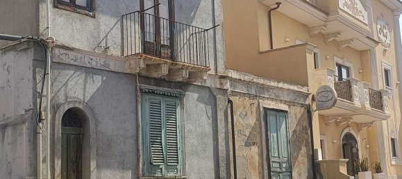 4 bedrooms House in Reggio Calabria, Italy No. 379574 3