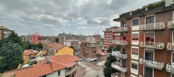 3 rooms Apartment in Opera, Italy No. 293554 10