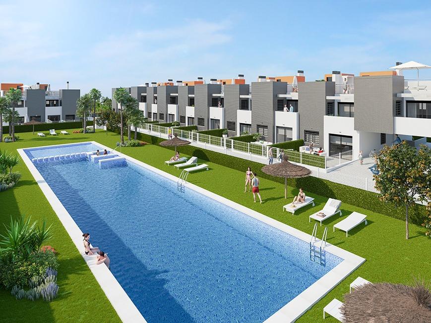 3 dormitorios bungalow en venta en Torrevieja, Alicante, Comunidad Valenciana, Spain № 364861